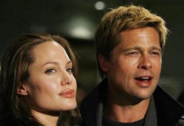 2007_04_24t212402_450x308_us_jolie_pitt_son.jpg