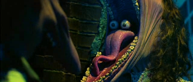 01476.beetlejuice.050402.rus.tel.avi_004041000.jpg