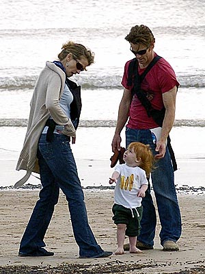 julia_roberts_fam_10_30_2006.jpg