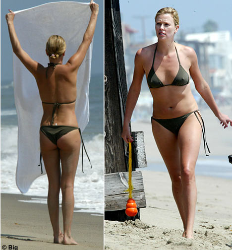 charlize4split_468x504.jpg