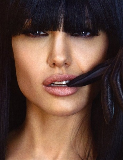 angelina_jolie_preview_for_vanity_fair_july2008_2.jpg