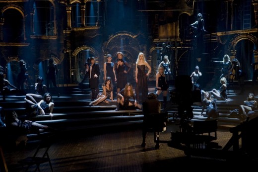 nine_cast_520x346.jpg