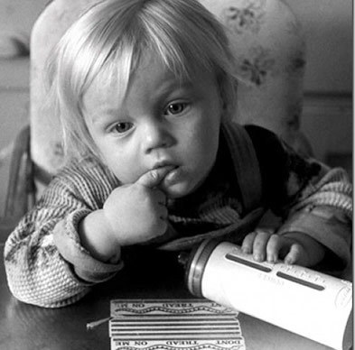 Baby_Leonardo_leonardo_dicaprio_5881146_393_388.jpg
