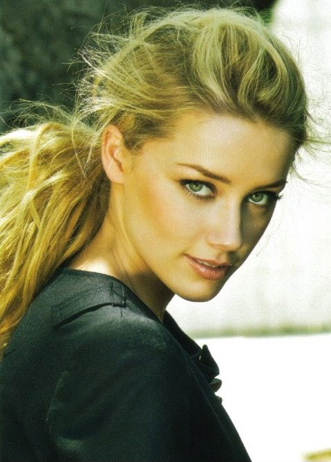 kinopoisk.ru_Amber_Heard_986971.jpg