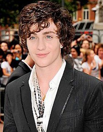 09_MVG_aaron_johnson.jpg
