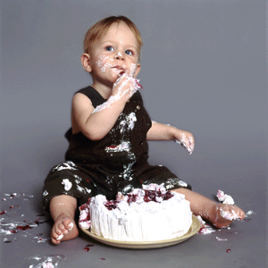 kid_birthday_cake.gif