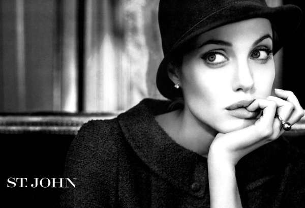 angelina_jolie_stjohn.jpg