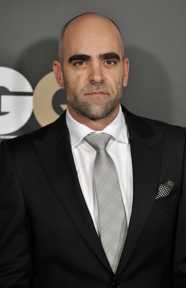 Luis_Tosar_GQ_Awards_2010_PEiVWH6f6Svl.jpg