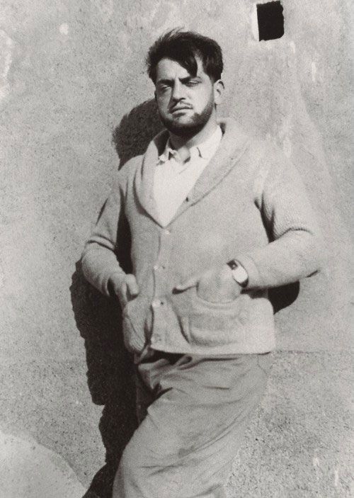 Luis_Bu__uel_Photographed_by_Salvador_Dal____1930..jpg
