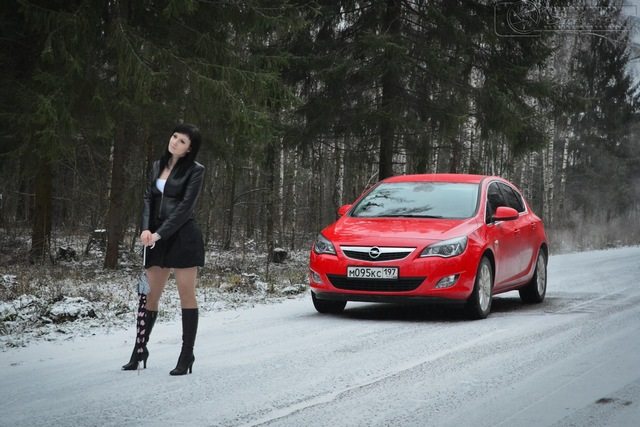 Opel_Astra_J_00000.jpg