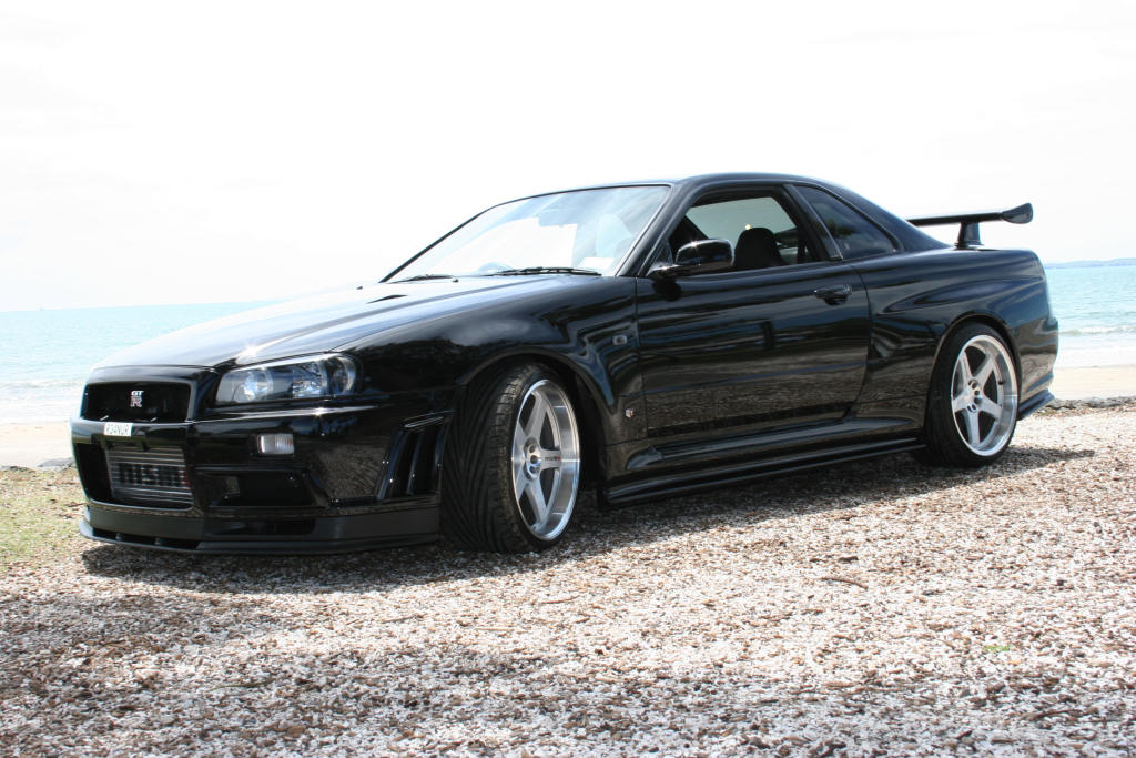 1999_nissan_gtr_r34.jpg