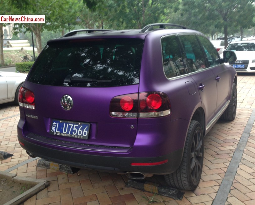 volkswagen_suv_purple_china_3.jpg