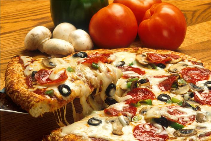 192240_supreme_pizza.jpg