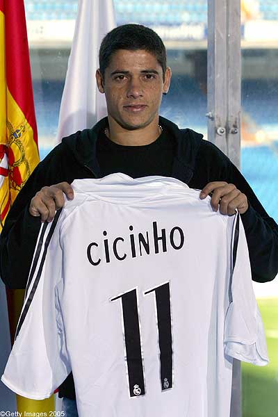 Cicinho_01.jpg