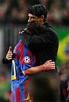 012504rijkaard_messi73.jpg