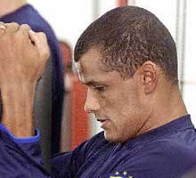 defu0928_rivaldo_N.jpg