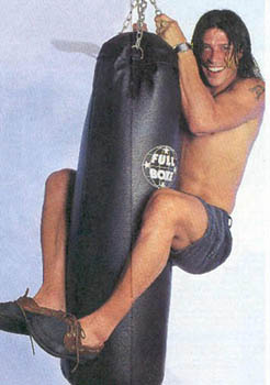 almeyda_s02.jpg