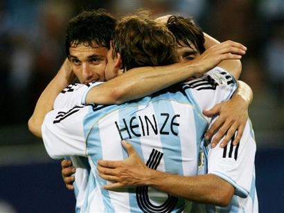 capt.wcham22206102134.wcup_world_cup_soccer_argentina_ivory_coast_wcham222