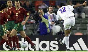 _810715_henry_goal300.jpg