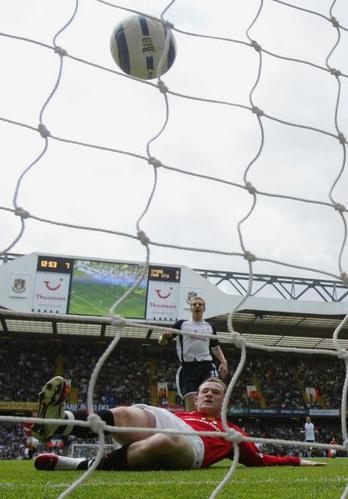 week_35__mu_tottenham__rooney_score__2_1.jpg