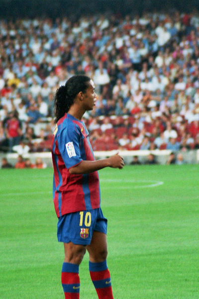 400px_Ronaldinho_1_.jpg