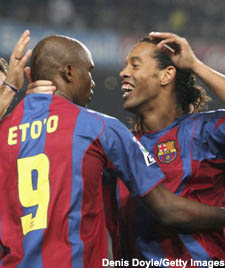 etoo_and_ronaldinho_1_.jpg