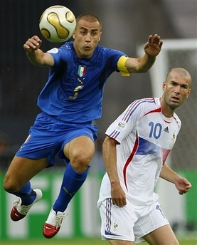capt.2db5c8d50d4d45a1afa63f8954ee8d04.soccer_fifa_player_of_the_year_cannavaro_th102.jpg