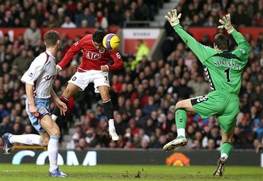 capt.th80901131806.britain_soccer_th809