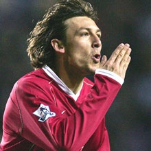 heinze_kissing.jpg