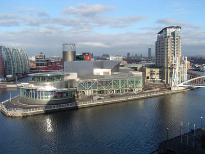 400px_Manchester_salford_quays.jpg