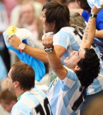 argentine_fans_703782.jpg