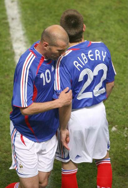 IM_174_Franck_Ribery_et_ZInedine_Zidane__800x600_.jpg