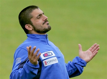 capt.lmd10706011737.faeroe_islands_soccer_italy_lmd107.jpg