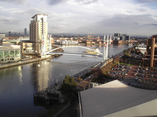 lowry_bridge_from_museum.jpg