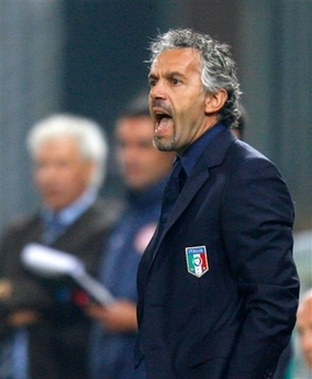 capt.931a29a9ad0342d0bd50aafb71e07c12.italy_soccer_euro_2008_georgia_xlb112.jpg