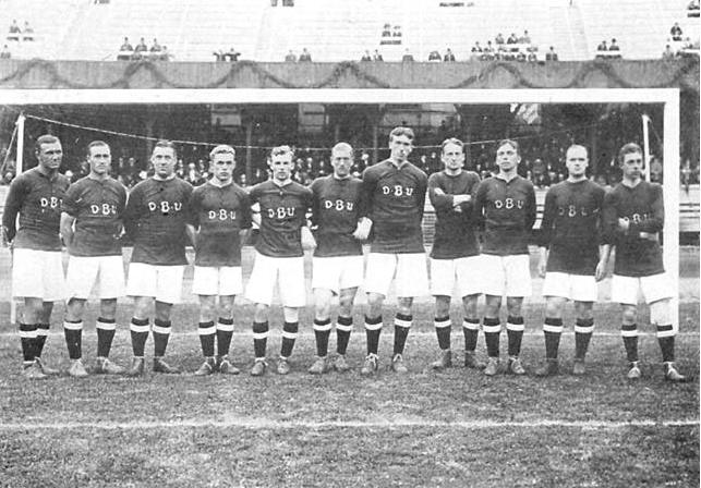 Football_at_the_1912_Summer_Olympics___Denmark_squad.JPG