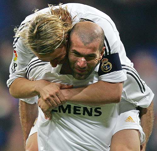 guti_loves_zizu.jpg