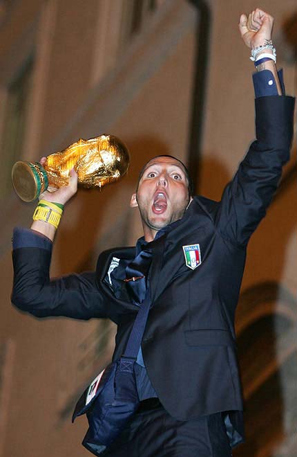 italy_celebrates_01.jpg