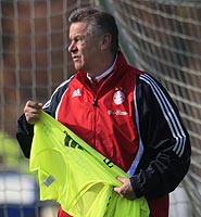 hitzfeld_joc_101007.jpg