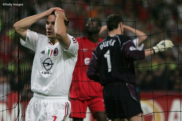 SHEVCHENKO___DUDEK_FINALS_OF_UEFA__S_CHAMPIONS_LEIGS_25.05.2005c.jpg