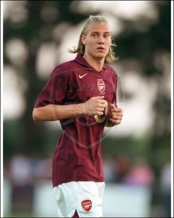 Nicklas_Bendtner_Arsenal_Coventry_City_Reserves_10_Arsenal_Reserves_96932.jpg