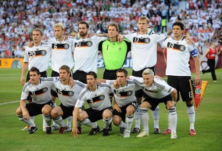 1119355741_soccer_uefa_european_championship_2008_quarter_final_portugal_v_germany.jpg