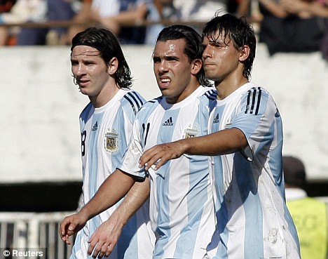 aguero___Tevez_And_Messi.jpg