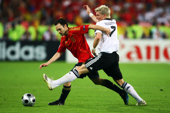 Germany_v_Spain_UEFA_EURO_2008_Final_BqlbxH_Nwz_l.jpg