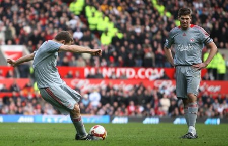 3002724766_soccer_barclays_premier_league_manchester_united_v_liverpool_old_trafford.jpg