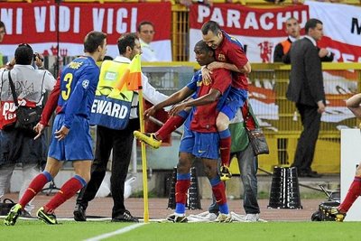 0_barcelona_man_united_pique_eto__o_iniesta.jpg