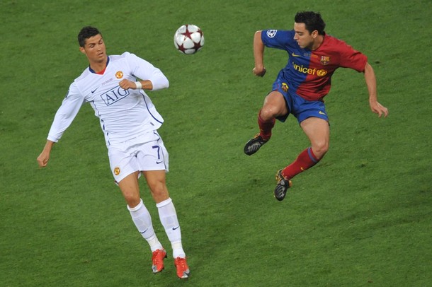 Xavi_and_Ronaldo___FC_Barcelona_vs_Manchester_United_Champions_League_Pics.jpg