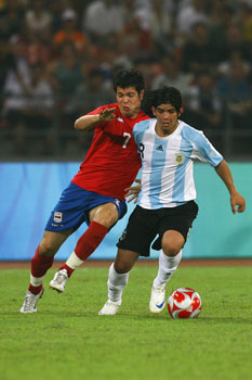 banega_olympic_2008_vs_serbia.jpg