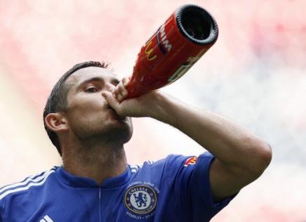 1776018557_chelsea_s_lampard_gearing_trophy_haul.jpg