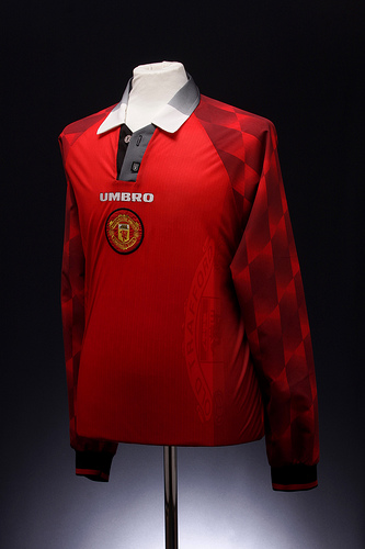 manchester_united_home_shirt_umbro.jpg